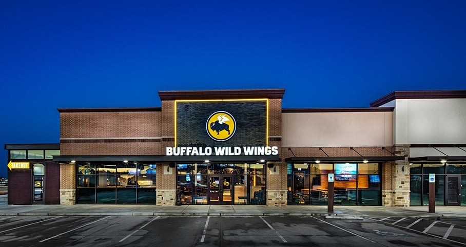 Buffalo Wild Wings sports bars hit a home run with CMX1’s ActivitiesX1